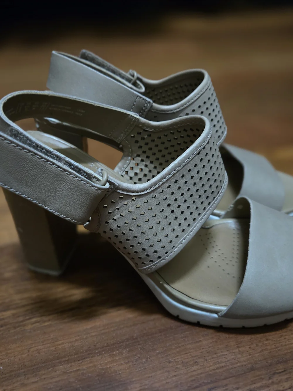 Clarks Women's Neutral Gray Block Heel Sandals